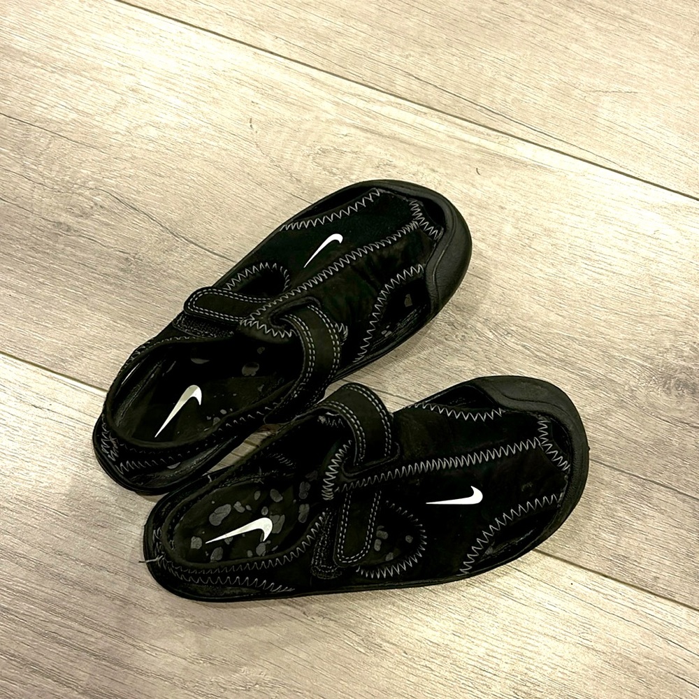 12C Children’s Shoes Nike